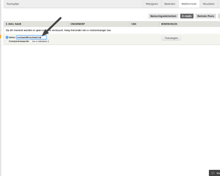 Bij 'Adres' plaats je het e-mailadres waarnaar een e-mail moet gestuurd worden als iemand het formulier invult.